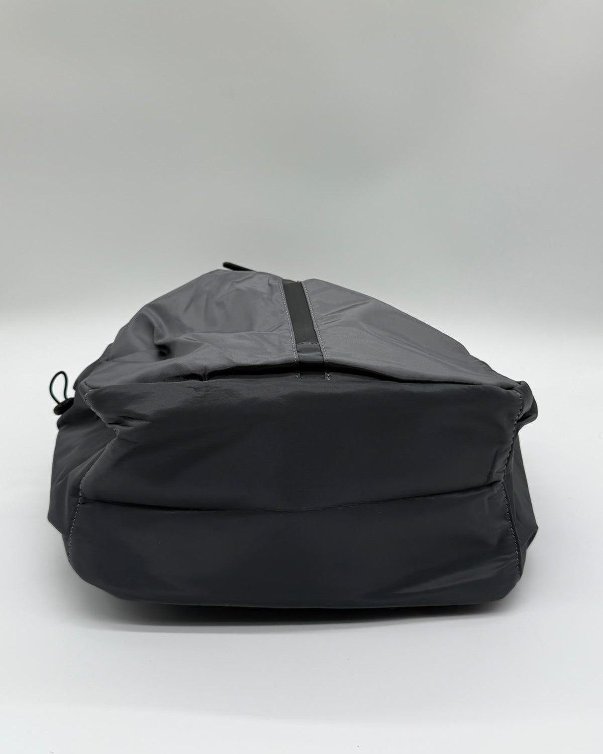 Black Nylon Waterproof Casual Sports Backpack – Lightweight, Large Capacity with USB Charging Port – Ideal for Travel, School, and Outdoor Activities